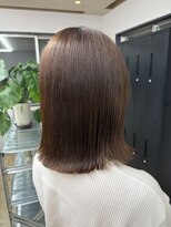 モコヘアーフロール(MOCO hair flor)&nbsp;シアーブラウンの艶ストレートボブ