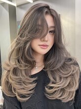 イキ 表参道(iki omotesando)&nbsp;髪質改善／レイヤーカット/艶髪スタイル/バレイヤージュ