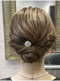ルーズシニヨン結婚式ヘアセット×ミディアムヘア【西武新宿駅】