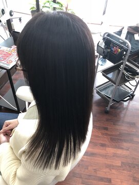 ヘアー チクタク(Hair Ciku-taku) ストレート&アッシュ