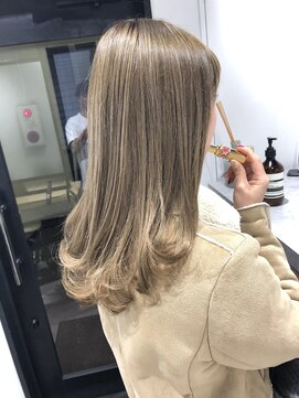 フォーク(FOLK) 恵比寿×YAMATO 外国人風プラチナグレージュ_ワンカール