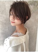 【絶壁解消】前髪長め×立体感ショート×イルミナヌードカラー
