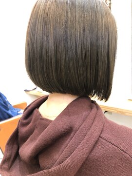 ネイヴィル(navile) まとまるボブ