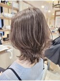 軽さで魅せる!ミディアムウルフ