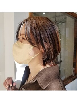 カウチ(Kauti) ミディアムレイヤースタイル