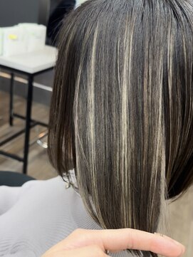 ヴィフ 大船(VIF) グレージュカラー/ボブウルフ/ココアベージュ/白髪ぼかし/大船駅