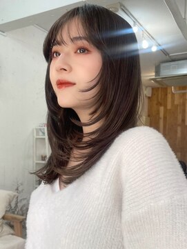 ハニー 町田(HONEY) 内巻き 小顔レイヤー ヘーゼルグレージュ