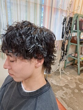 アリュー(allu) ウルフツイストスパイラルパーマ