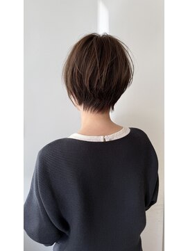 ゼル ビッグアイ(ZELE) マッシュショート