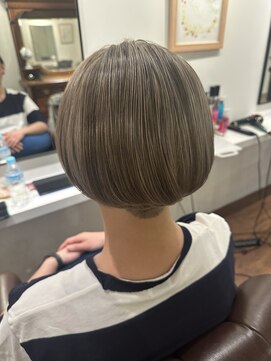 インビテーション(invitation) ブリーチカラー ローライトミックス