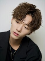 ルーシー 川越(LUCEY)&nbsp;センターパートフェザーパーマシャドウパーマメンズパーマ