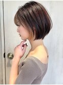 みね似合わせショートボブ30代40代50代前下がり小顔新宿丸顔面長