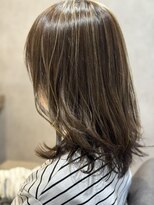 カプロ キャトル(Capullo de Quatre)&nbsp;透明感グレージュ
