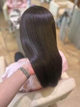 フェイス ネクスト ビューティー(Face next beauty) 髪質改善。 うねり・湿気による広がりが気になる方におすすめ！