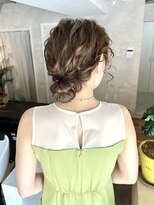 サンルーム(SUN room) シニヨンゆるウェーブ大人まとめ髪ヘアセット結婚式2次会