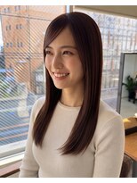 零秒女髪 千里丘店&nbsp;つや感が際立つ大人女性の上品ストレートロング髪質改善艶感