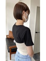 リズム(lysm)&nbsp;ぱつっとボブ × ブラウンベージュ