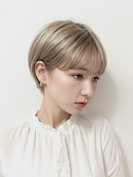 ナイロ(NiLO) ハイトーンショート