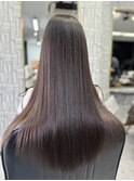 大人可愛い透明感立体感グレージュ×エアストレート