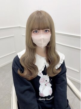 リルミー(Lilme) ブリーチで叶えるハイトーンヘア＊ハニーベージュ＊新井