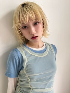 ベター(better) ライトベージュのカラーとレイヤーくびれボブがオシャレ可愛い