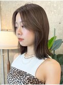 栄外ハネ大人女子柔らかミディアム髪型