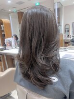 ピークアブー アヴェダ ギンザシックス(PEEK-A-BOO AVEDA GINZASIX)&nbsp;スモーキーカラー　くすみカラーオリーブカラー艶髪オイルカラー