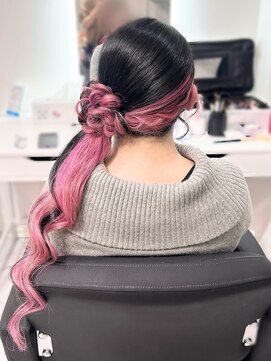 ヘアーメイクサロンアール(hair make salon R) サイドポニーテール