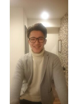 髪質改善ヘッドスパ ギフト(GIFT) 刈り上げを大胆に見せた旬なフォーマルヘア。