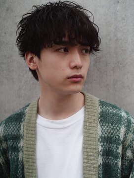 レジュアル(RESSUAL) スーツ短髪ツーブロック束感モテる黒髪シークレットパーマ流行