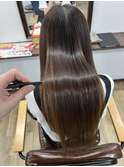 ツヤ髪ストレート