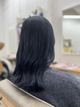 アルート 町田店(aroot) ブリーチ履歴あり ブルーブラック