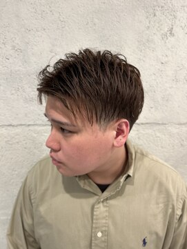 ヒロ銀座 バーバーショップ 札幌狸小路店(HIRO GINZA BARBER SHOP) マッシュ風ツーブロックスタイル