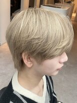 リッカ(LICCA)&nbsp;【LICCA NOE】KPOP風ハイトーンカラー＋シースルーマッシュ