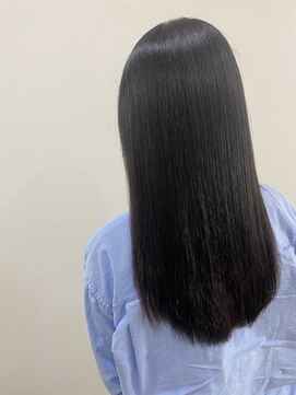 シャンティ(Shanti) 縮毛矯正専門店による縮毛矯正&髪質改善トリートメント