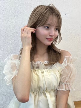 ユーフォリア 渋谷グランデ(Euphoria SHIBUYA GRANDE) ベージュカラー　レイヤーカット　顔まわりカット