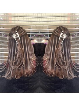 アンダーバーホワイト(_white) ハイライトブリーチ髪質改善トリートメントエクステ神戸三宮