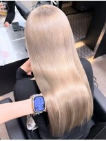 ユーザ(YUZA)&nbsp;ホワイトブロンド