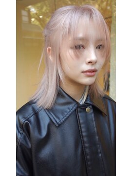 ルノ(RUNO) ハイレイヤー/ミディアム・ロングレイヤー/顔周り・フェイス20代