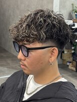 サップ 茨木店(Sup) テーパーフェード 波巻きパーマ