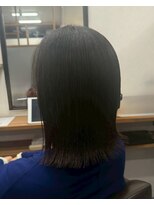 ロッカヘアエジェ(ROCCA hair eje.)&nbsp;ダークアッシュ切りっぱなしミディボブ