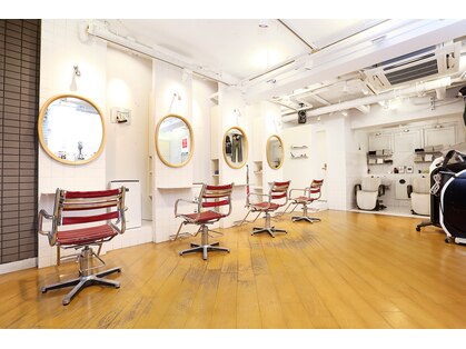 インプレッション 三軒茶屋店(impression)の写真