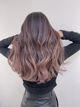 ジゼル(gisele) （小山）フェイスフレーミングとpinkバレ