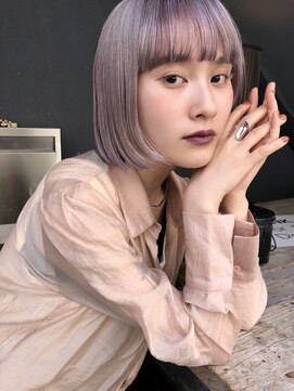 ゲーム バイ アランスミシー 横浜(GAME by Alan Smithee) ハイトーン　ぱつっとボブ　ホワイトラベンダー