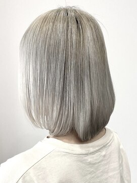 38 ミヤ(MIYA) 指通り◎スーパーハイトーンブリーチ毛もツヤさらに髪質改善♪