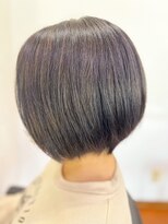 アークスヘアー&nbsp;大人ハイライト前下がりショートボブグレージュ