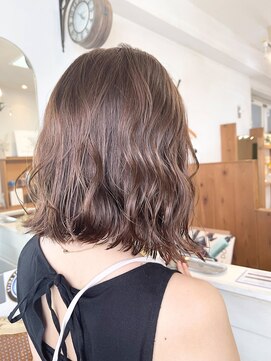 アミュレ(Amule) フレンチガーリー大人のミディアム小顔抜け感デジタルパーマ30代