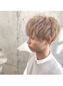 LIPPS全店カラーNO1指名がつくるホワイトミルクティーベージュ