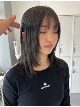 アンバー(AMBER) ミディアムレイヤーウルフ