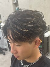 レボ 神宮寺店(Revo) フェザーパーマ